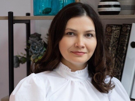 Олександра Золотар